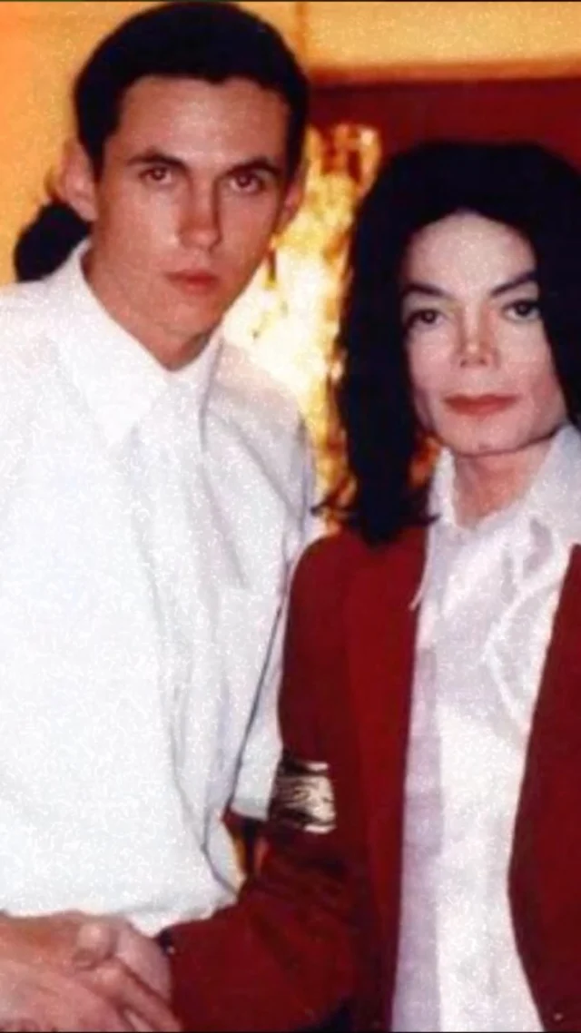 How did I became best friends with MICHAEL JACKSON? 

#mattfiddes #michaeljackson #urigeller #kingofpop #business #mentor #thriller #matthaycox #fyp