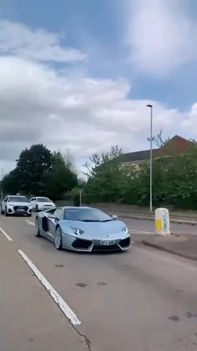 I love making people MILLIONAIRES! You need to be rich! 💰 

#mattfiddes #mentor #business #money #millionaires #lamborghini #franchiser