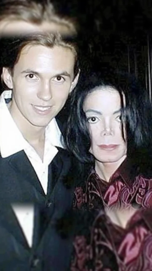 I thought MICHAEL JACKSON was going to take his life! 😔 

#mattfiddes #michaeljackson #mattfiddesmartialarts #mfdance #business #mentor #franchiser #kingofpop