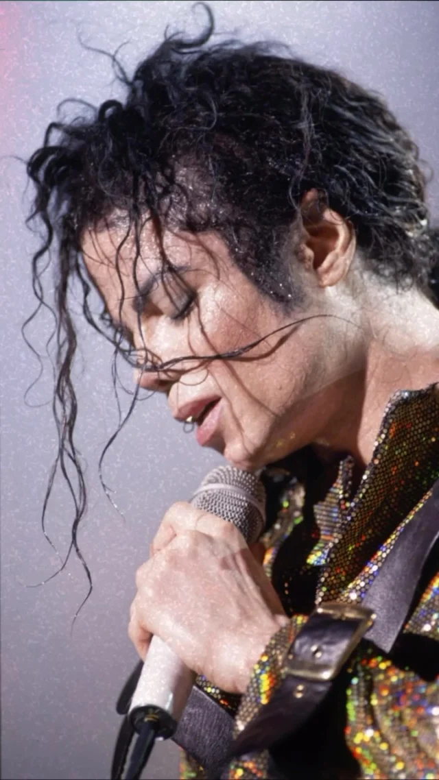 MICHAEL JACKSON was a womaniser! Martin Bashir screwed him over and avoided the truth! 🤷🏻‍♂️

#mattfiddes #michaeljackson #business #mentor #franchiser #franchise #martinbashir